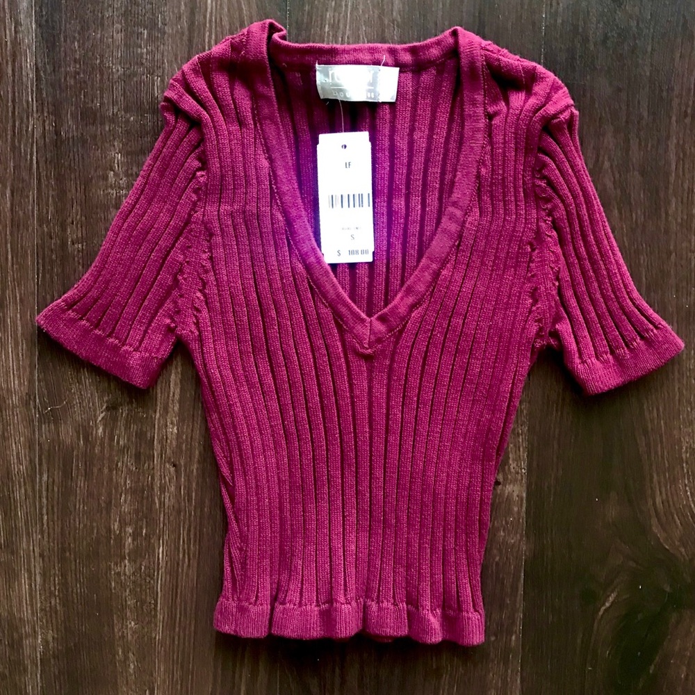 LF Burgundy Formfitting Strech Crop Top T-Shirt